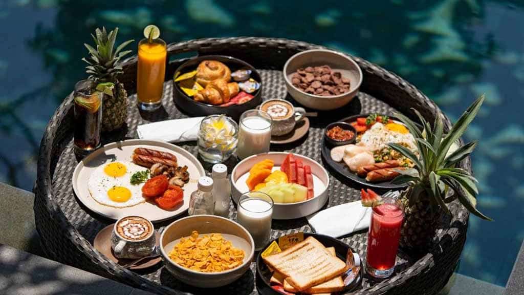 Floating Breakfast - Kemilau Hotel & Villa Canggu, Bali - Fitness Holidays with Travelling Athletes - Fitness Holiday in Bali