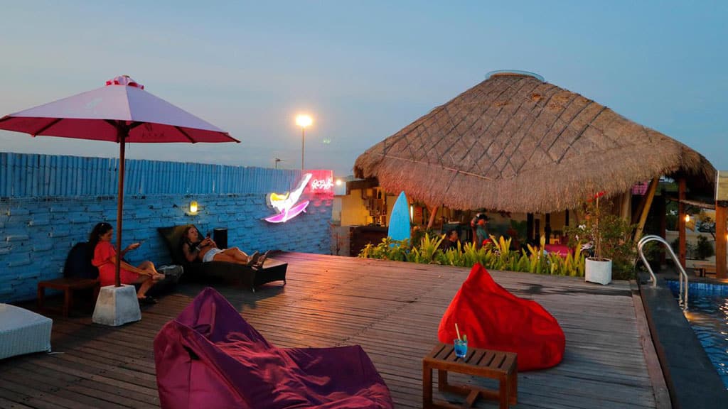 Koa D` Surfer Hotel Rooftop Lounge - Fitness Holidays in Bali - Fitness Holidays for Travelling Athletes