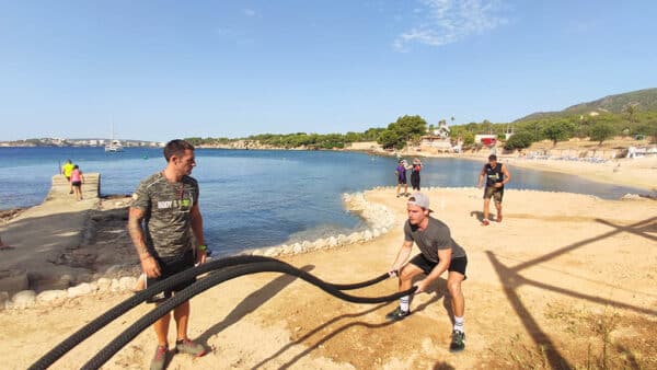 Beach Workout - Bootcamp Mallorca - Fitness Holiday for Travelling Athletes