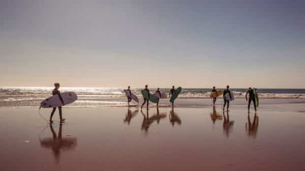 Surfing in Taghazout - Paradis Plage Resort Morocco - Agadir - Taghazout - Fitness, Surfing, Yoga, Spa & Wellness - Fitness Holidays Travelling Athletes - Fitness Holiday Morocco